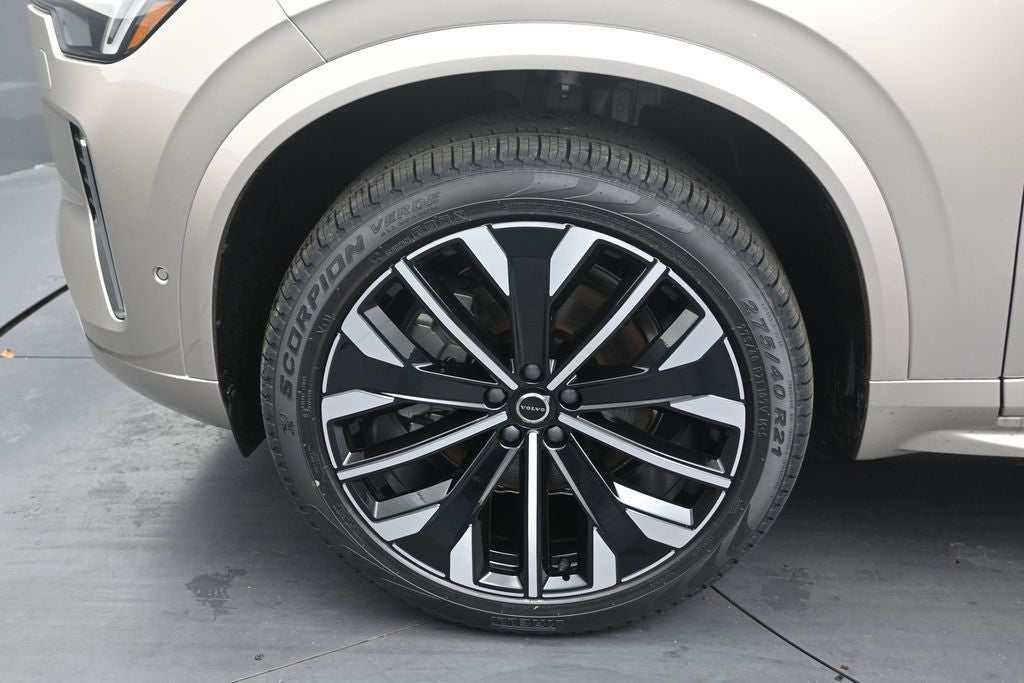 2026 Volvo XC90 B6 Plus 7-Seater
