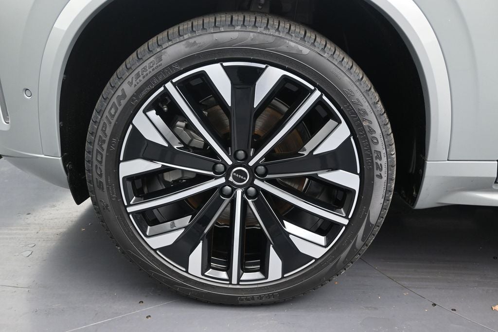2026 Volvo XC90 B6 Plus 7-Seater