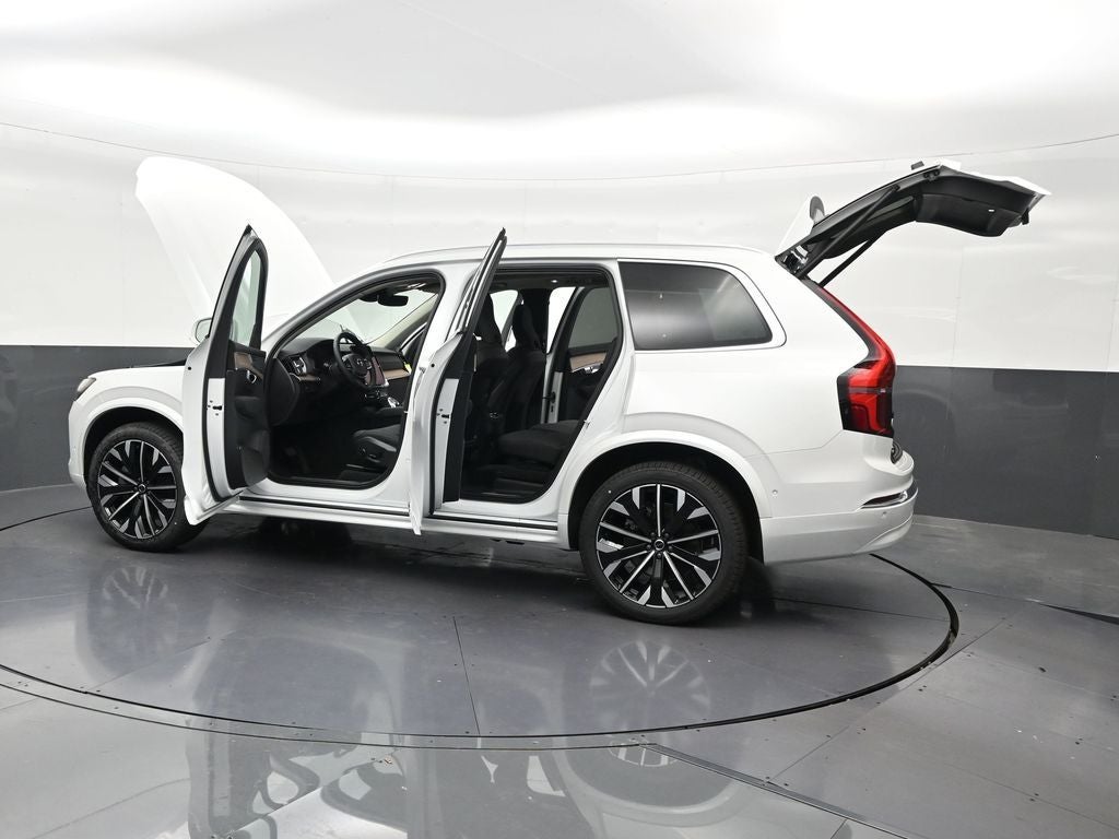 2026 Volvo XC90 B6 Plus 7-Seater