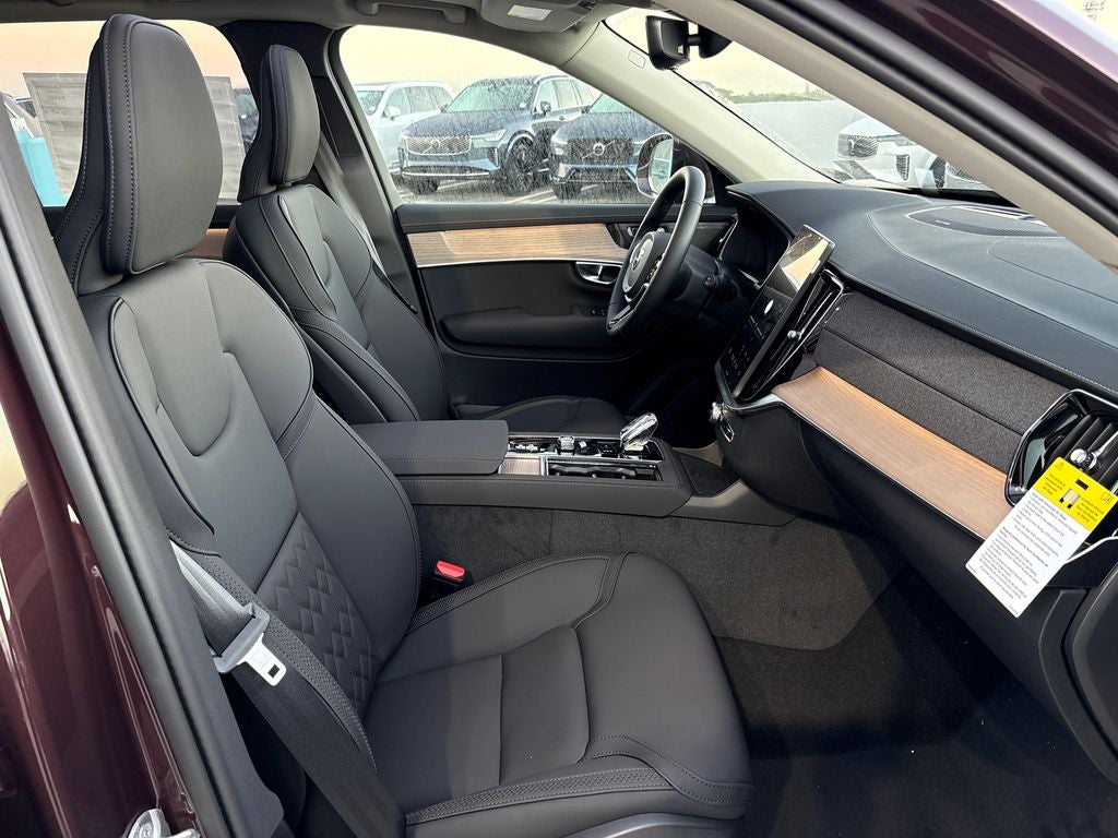2026 Volvo XC90 B6 Plus 7-Seater