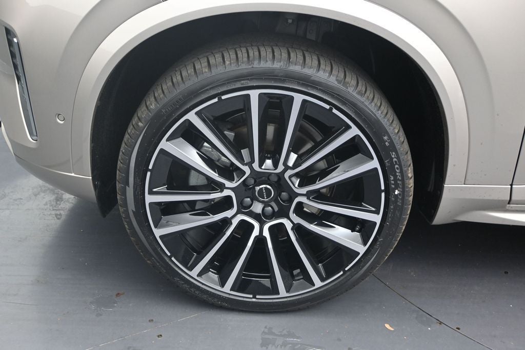 2026 Volvo XC90 B6 Plus 7-Seater