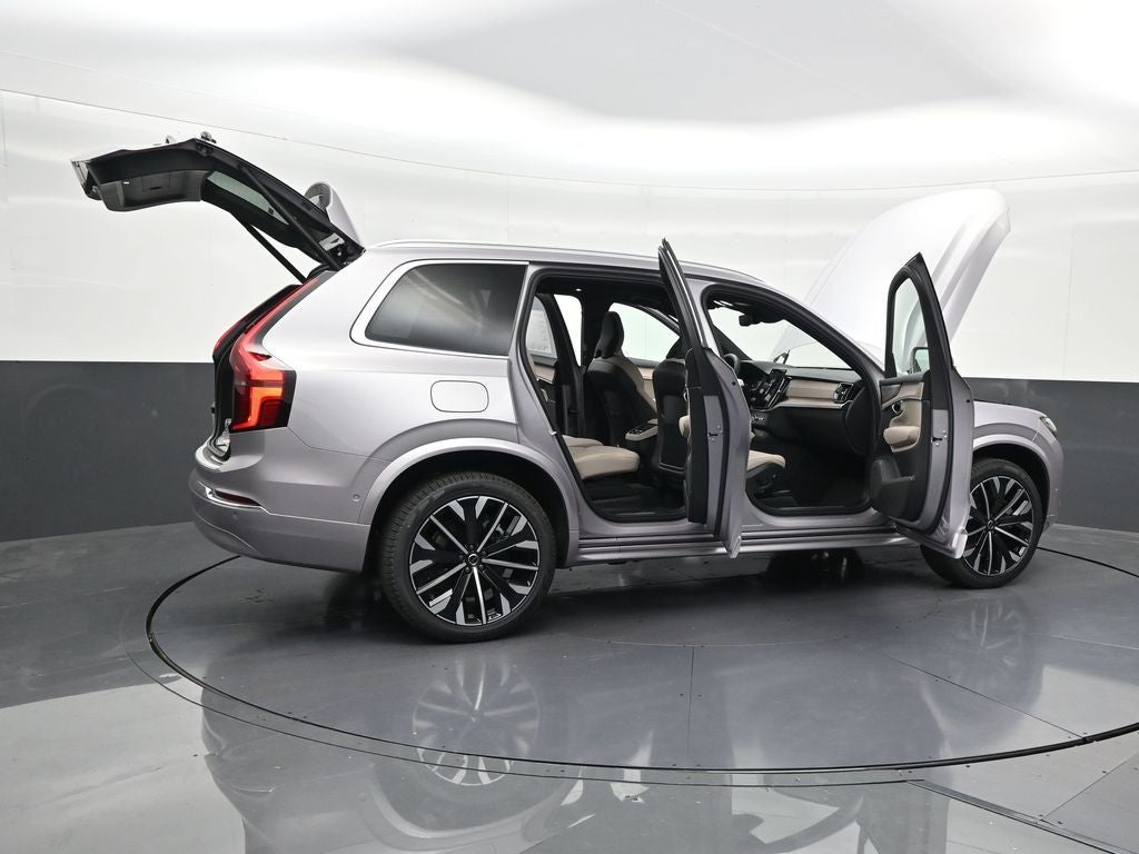 2026 Volvo XC90 B6 Plus 7-Seater