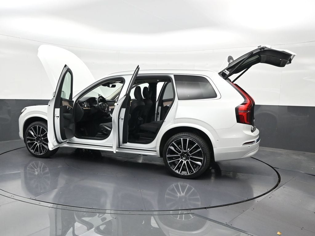 2026 Volvo XC90 B6 Plus 7-Seater