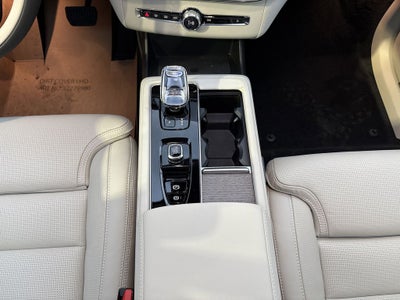 2026 Volvo XC90 B6 Ultra