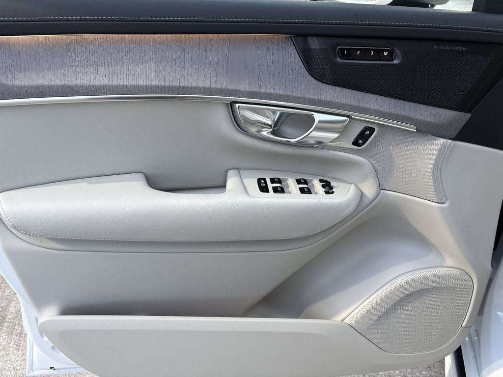 2026 Volvo XC90 B6 Ultra