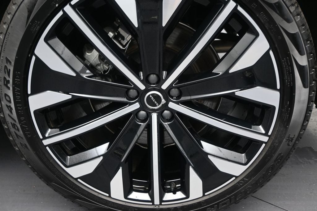 2026 Volvo XC90 B6 Ultra
