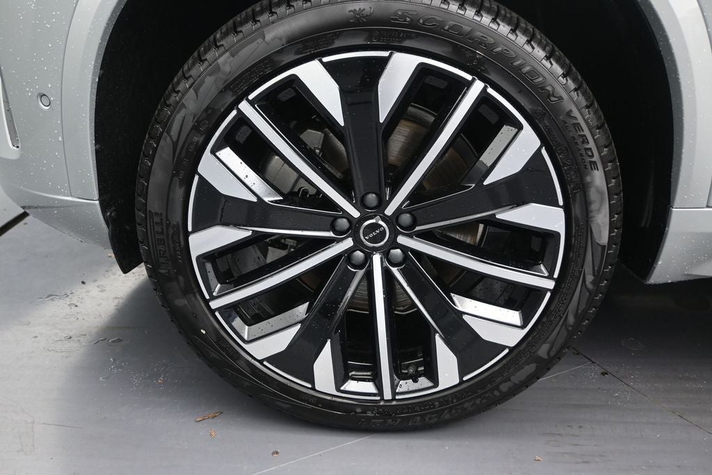 2026 Volvo XC90 B6 Ultra