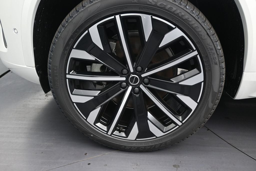 2026 Volvo XC90 B6 Ultra