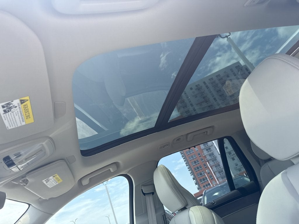 2026 Volvo XC90 Ultra - Photo 17