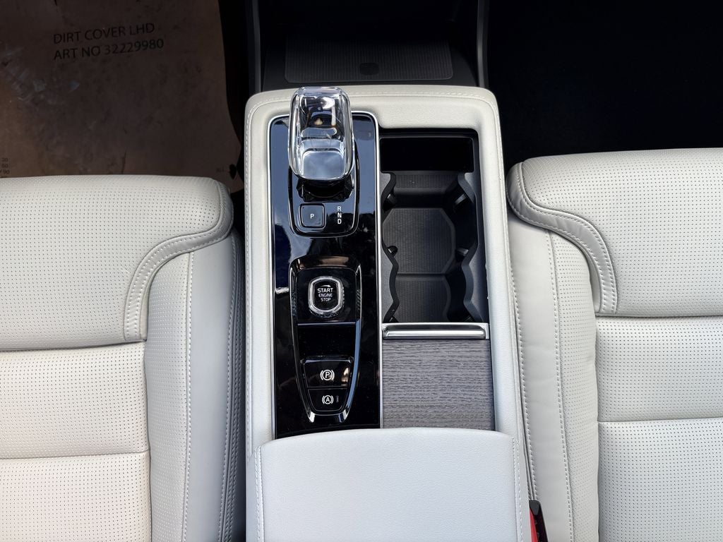 2026 Volvo XC90 B6 Ultra