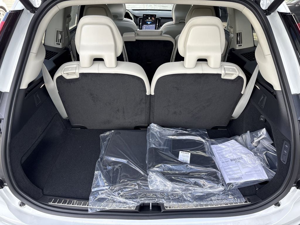 2026 Volvo XC90 B6 Ultra