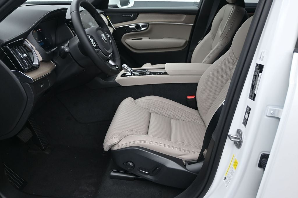 2026 Volvo XC90 B6 Ultra