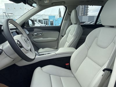 2025 Volvo XC90 B6 Ultra
