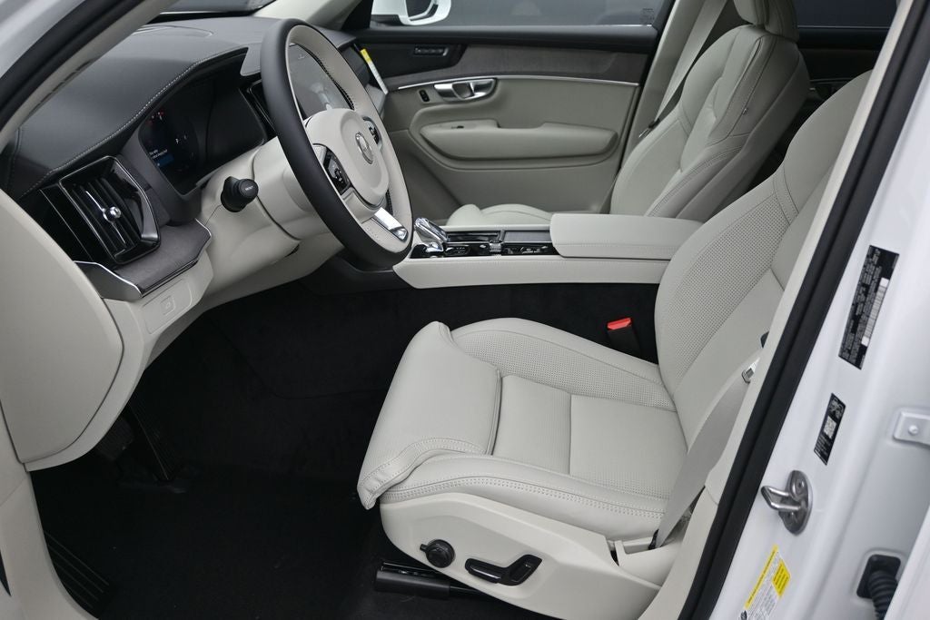 2026 Volvo XC90 B6 Ultra