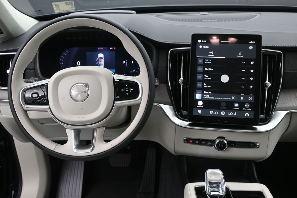 2026 Volvo XC90 B6 Ultra