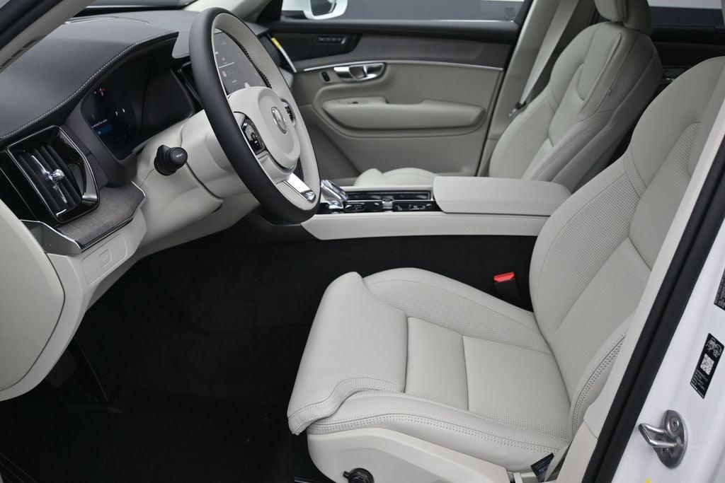 2026 Volvo XC90 B6 Ultra