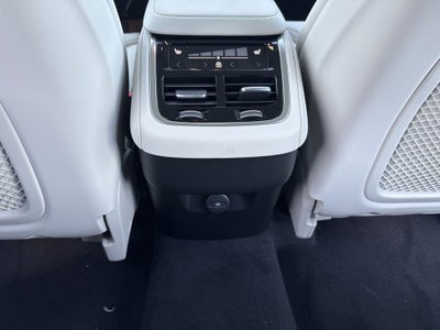 2026 Volvo XC90 B6 Ultra