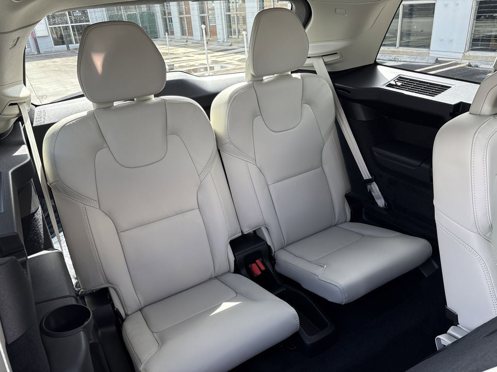 2026 Volvo XC90 B6 Ultra