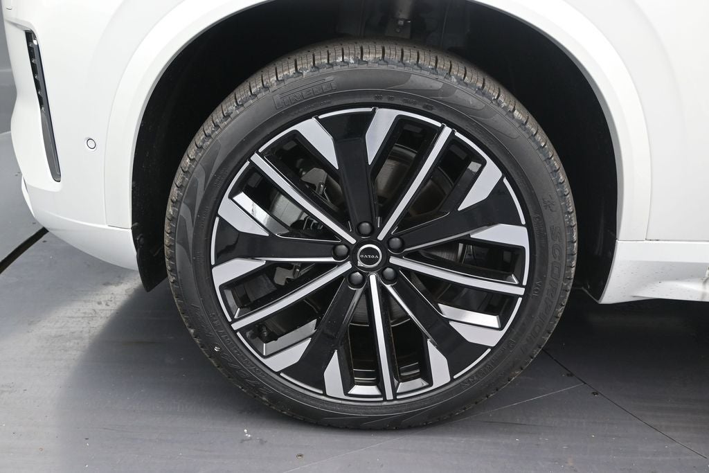 2026 Volvo XC90 B6 Ultra