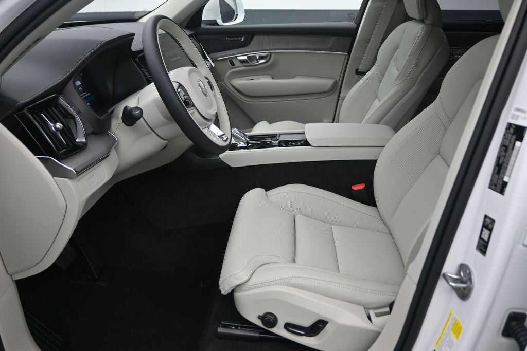 2026 Volvo XC90 B6 Ultra