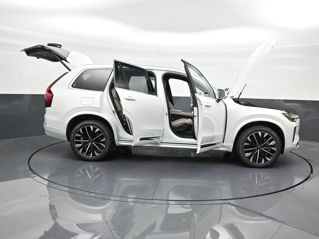 2026 Volvo XC90 B6 Ultra