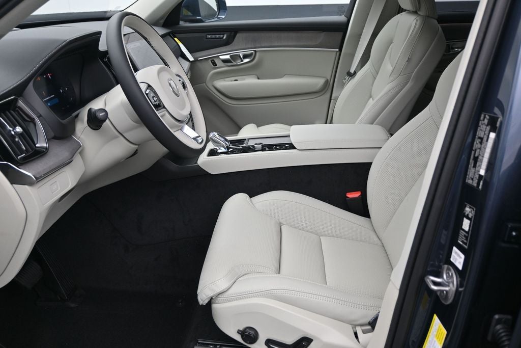 2026 Volvo XC90 B6 Ultra
