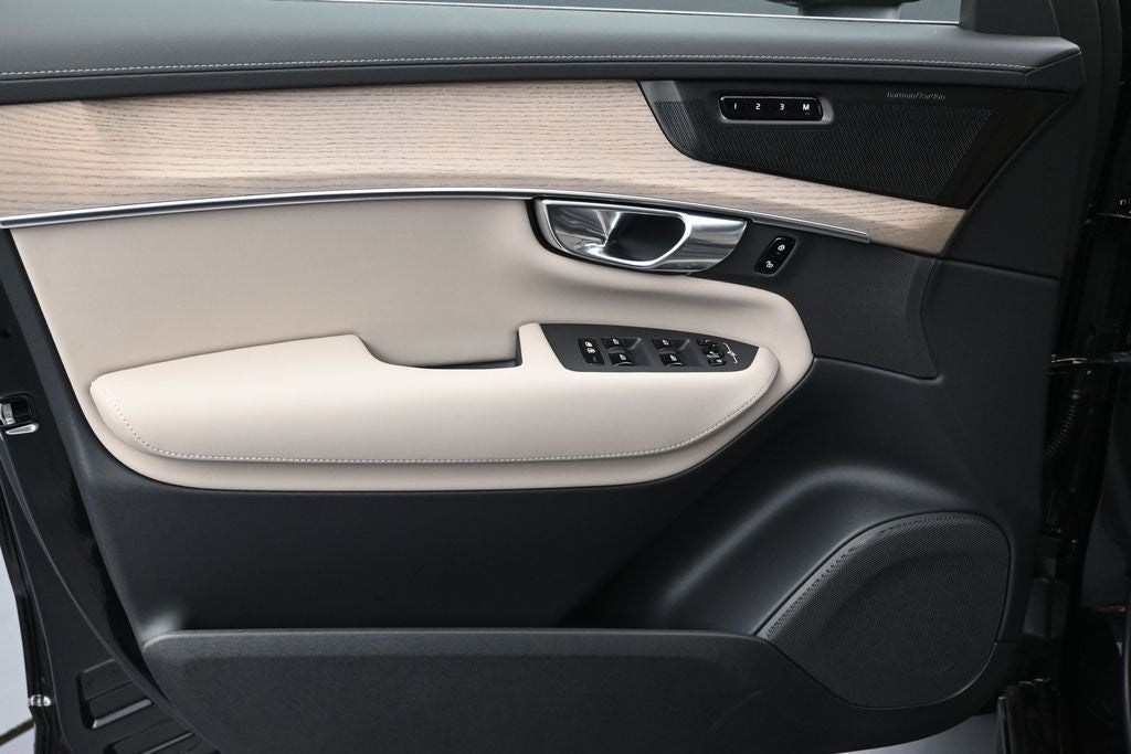 2026 Volvo XC90 B6 Ultra