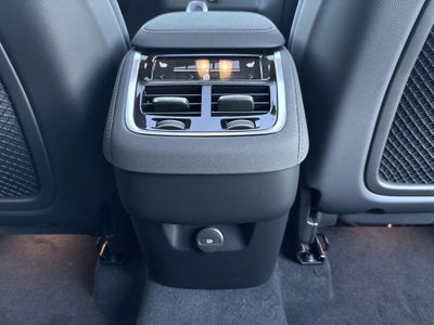 2026 Volvo XC90 B6 Core