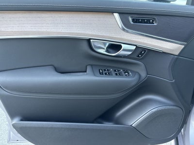 2026 Volvo XC90 B6 Core