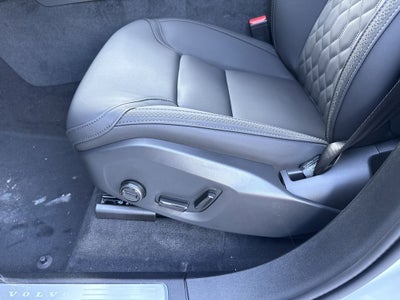 2026 Volvo XC90 B6 Core