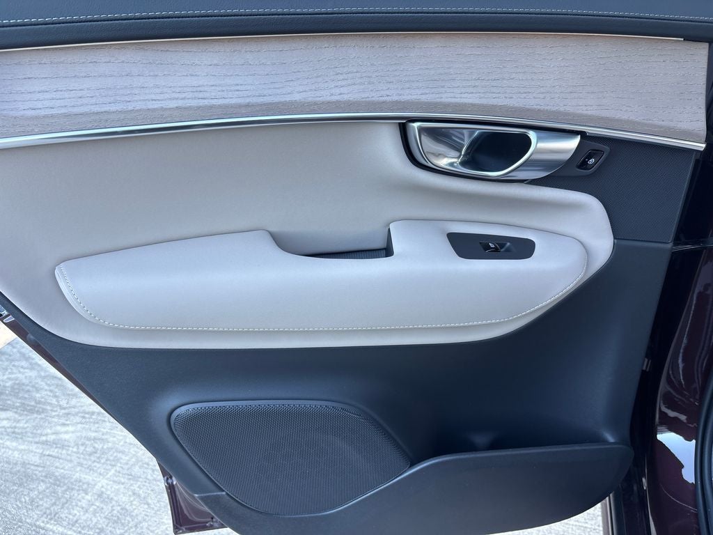 2026 Volvo XC90 B6 Ultra