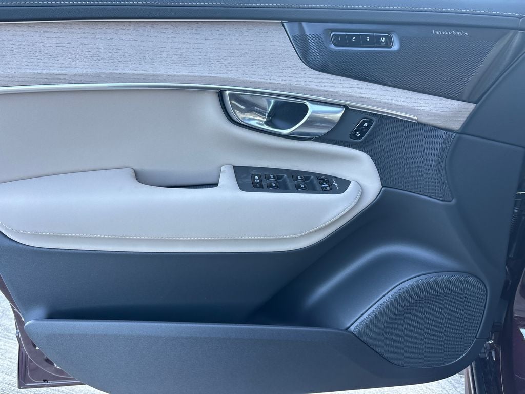 2026 Volvo XC90 B6 Ultra