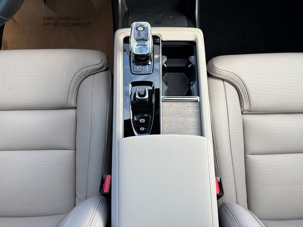 2026 Volvo XC90 B6 Ultra