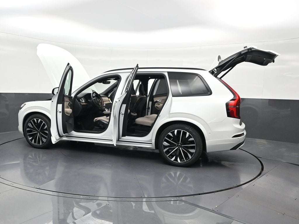 2026 Volvo XC90 B6 Ultra