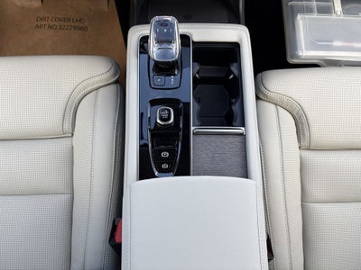 2026 Volvo XC90 B6 Ultra