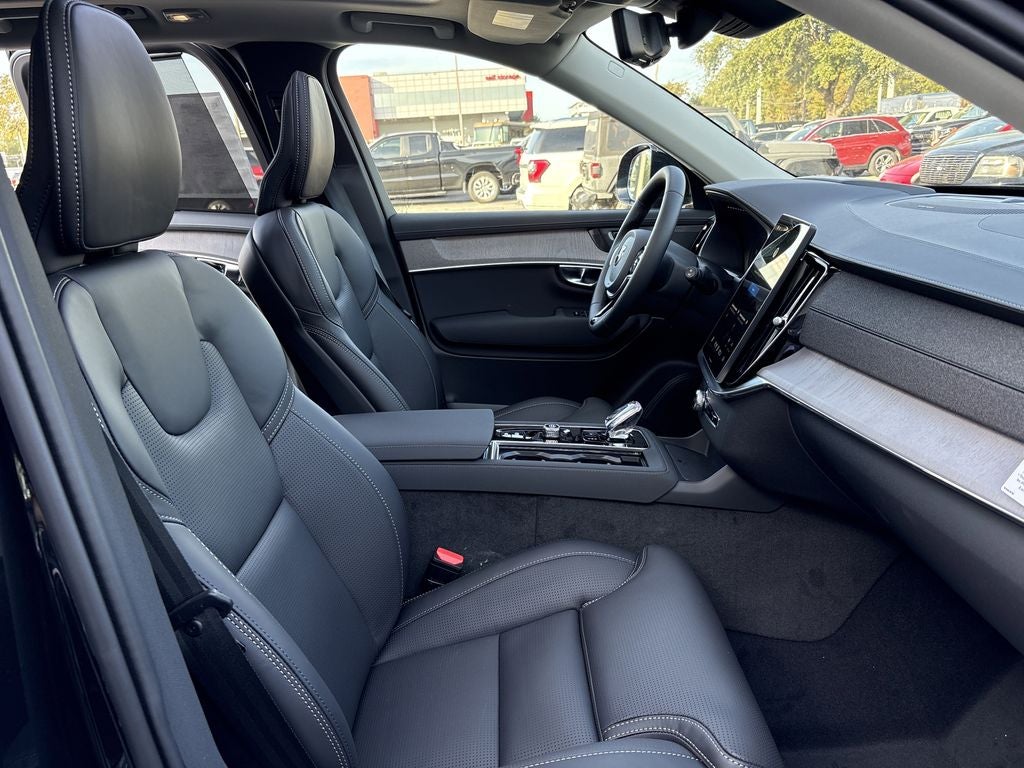 2026 Volvo XC90 B6 Ultra