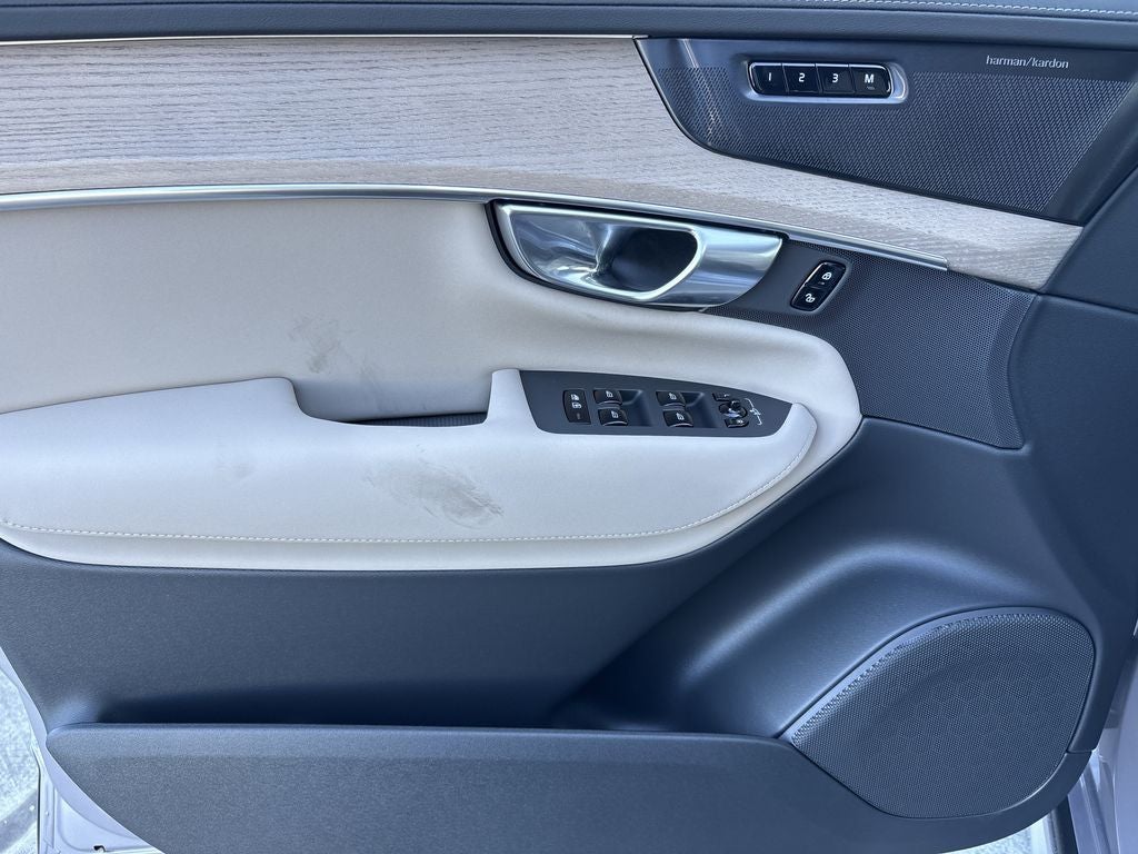 2026 Volvo XC90 B6 Ultra