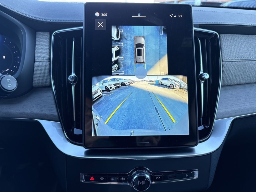 2026 Volvo XC90 B6 Ultra