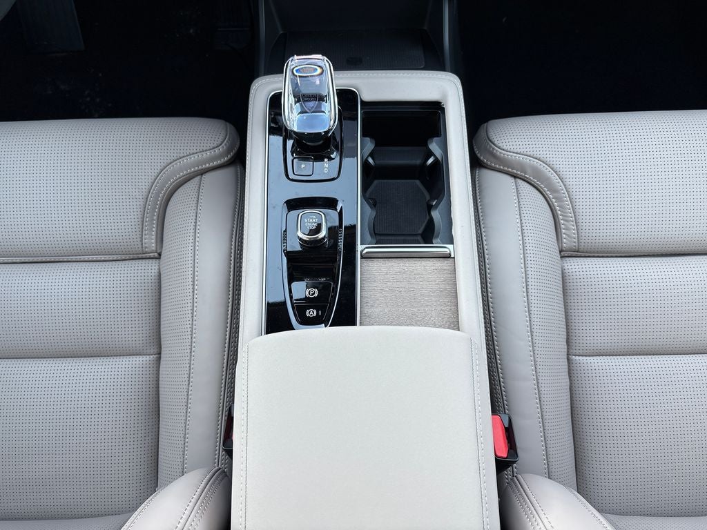 2026 Volvo XC90 B6 Ultra