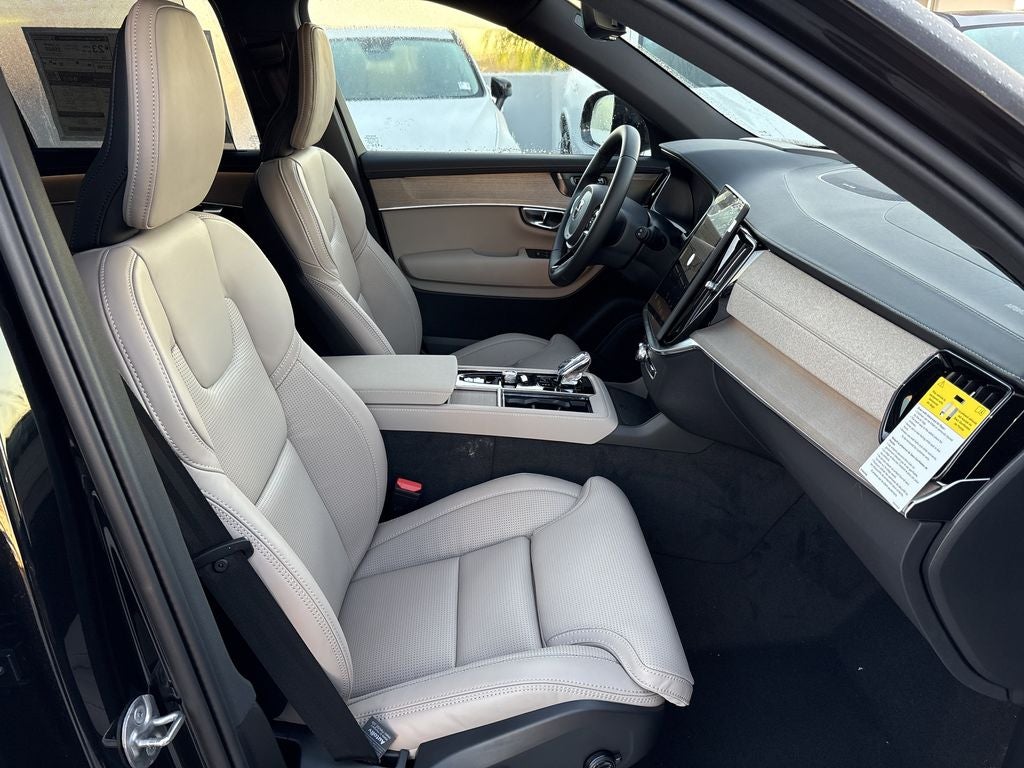 2026 Volvo XC90 B6 Ultra