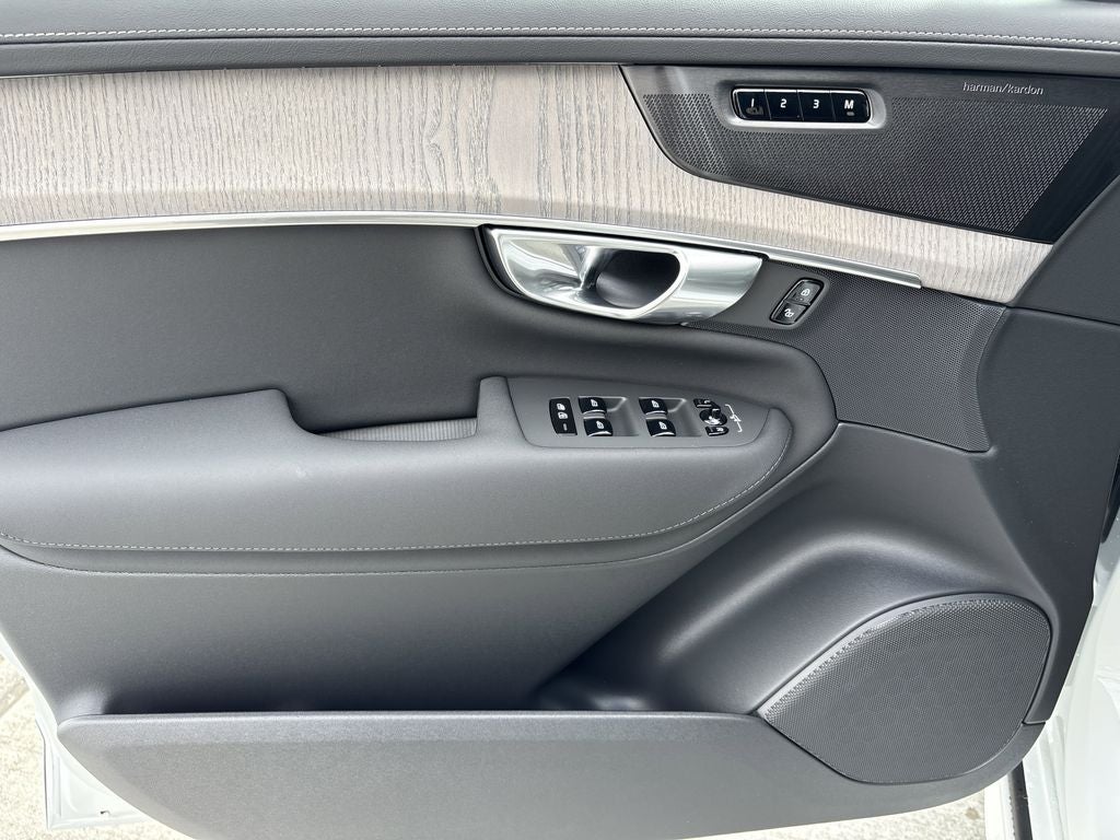 2026 Volvo XC90 B6 Ultra