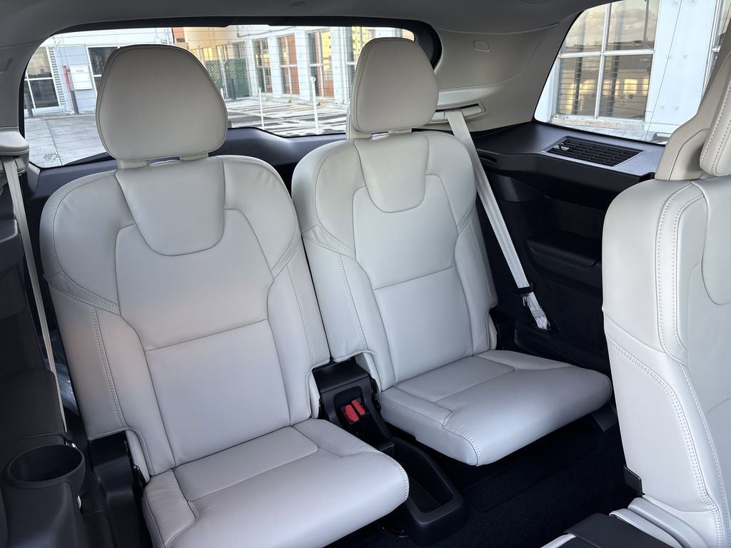 2026 Volvo XC90 B6 Ultra