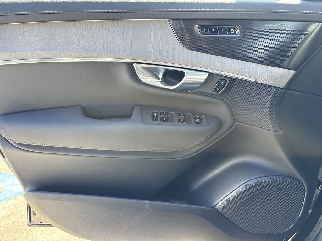 2026 Volvo XC90 B6 Ultra