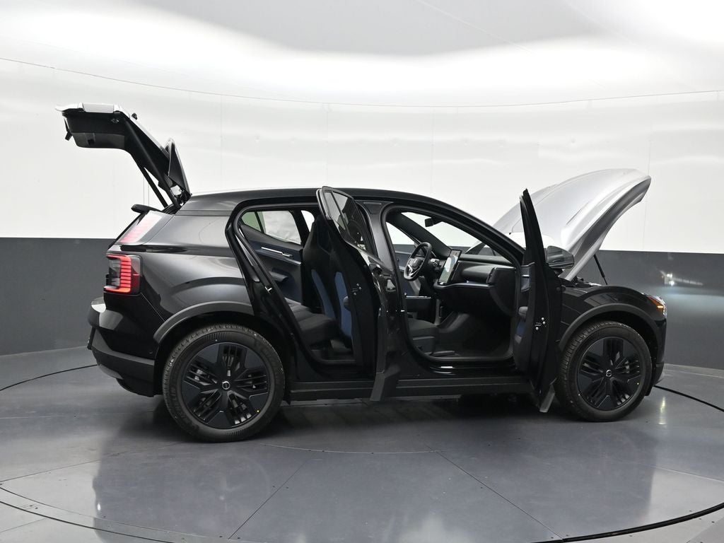2026 Volvo EX30 Twin Motor Cross Country Ultra