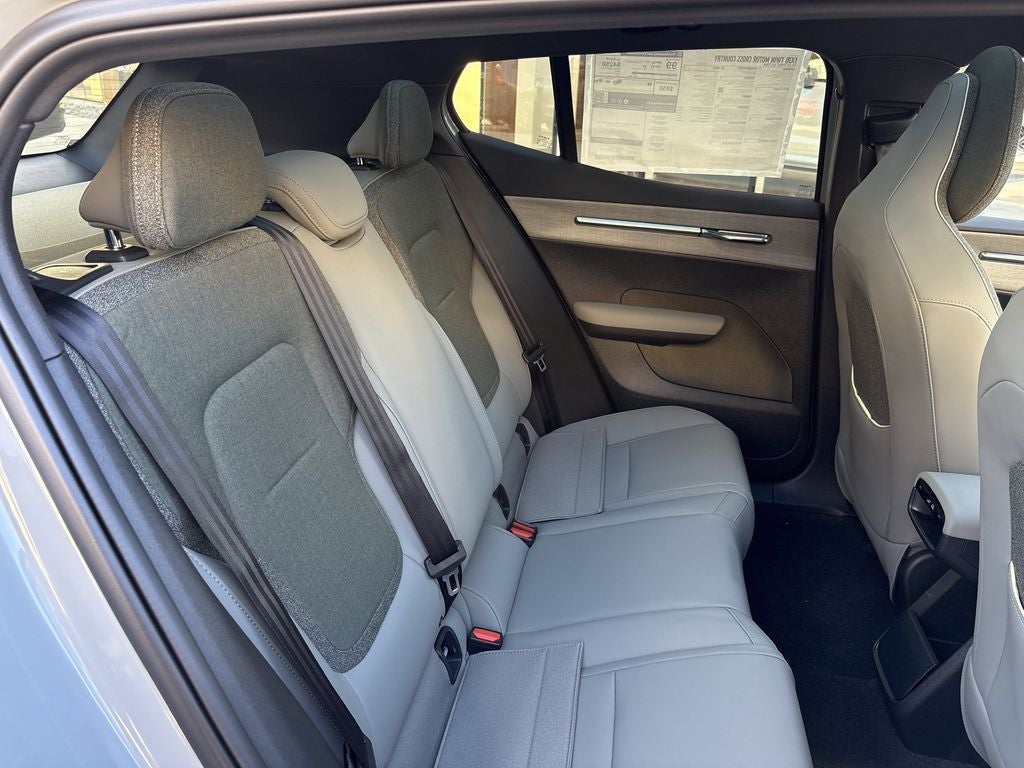 2026 Volvo EX30 Twin Motor Cross Country Ultra