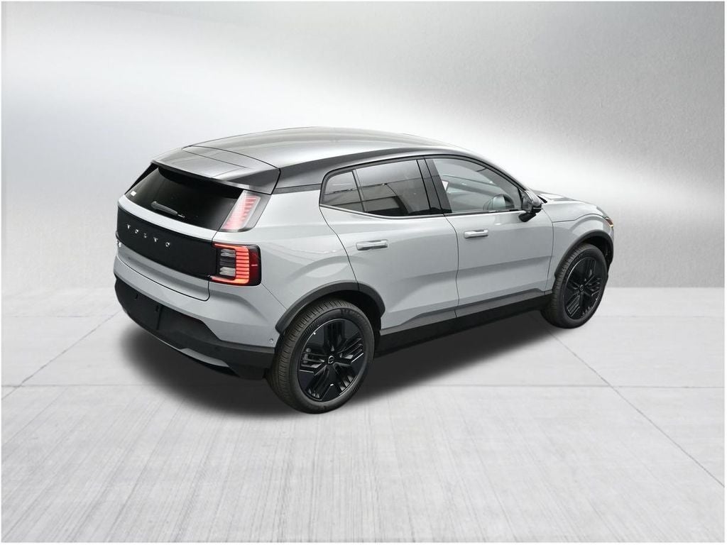 2026 Volvo EX30 Twin Motor Cross Country Ultra