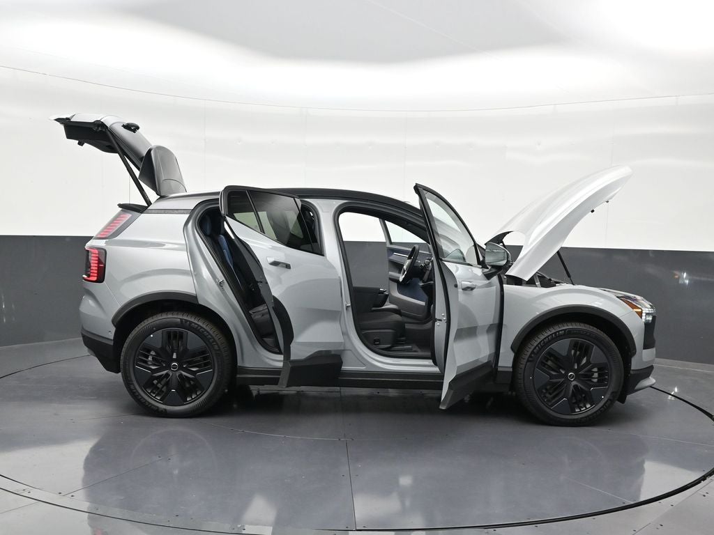 2026 Volvo EX30 Twin Motor Cross Country Ultra