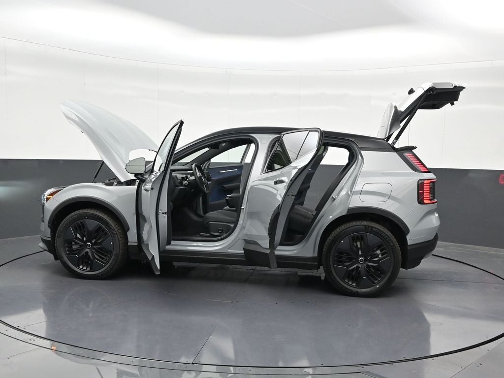 2026 Volvo EX30 Twin Motor Cross Country Ultra