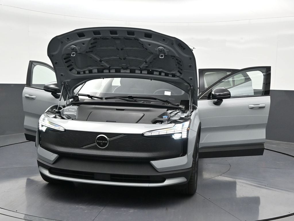 2026 Volvo EX30 Twin Motor Cross Country Ultra