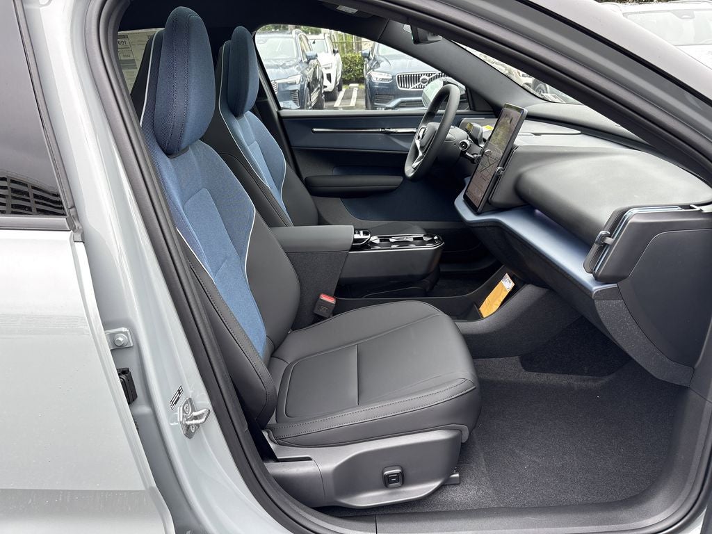 2026 Volvo EX30 Twin Motor Performance Plus